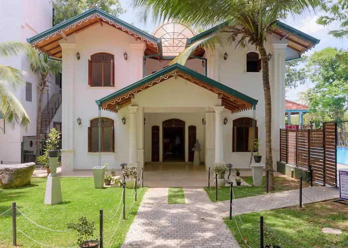 Hotel Sobana Lake Front