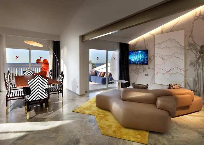 Ushuaia Ibiza Beach Hotel - Adults Only - Club Entrance Included Playa d'en Bossa