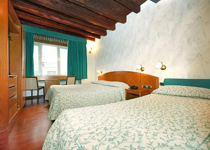 Hotel Corot