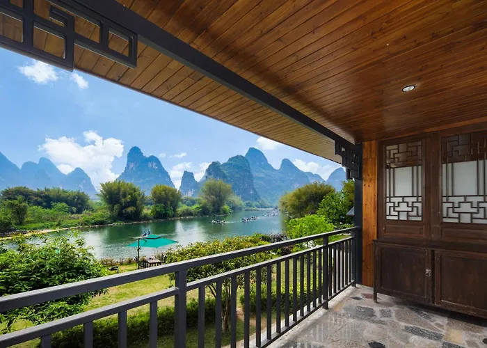 Yangshuo Mountain Retreat