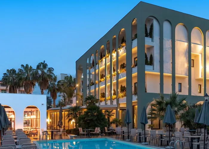 Flower Hotels & Resorts