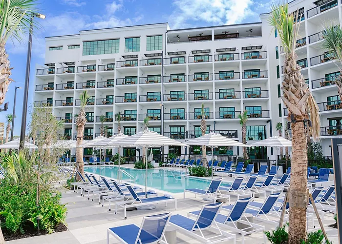 The Perry Hotel Naples