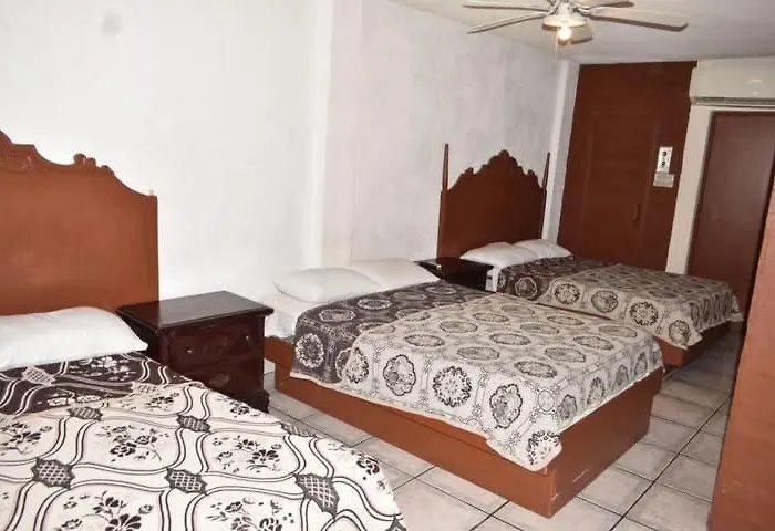 Hotel Cazadores