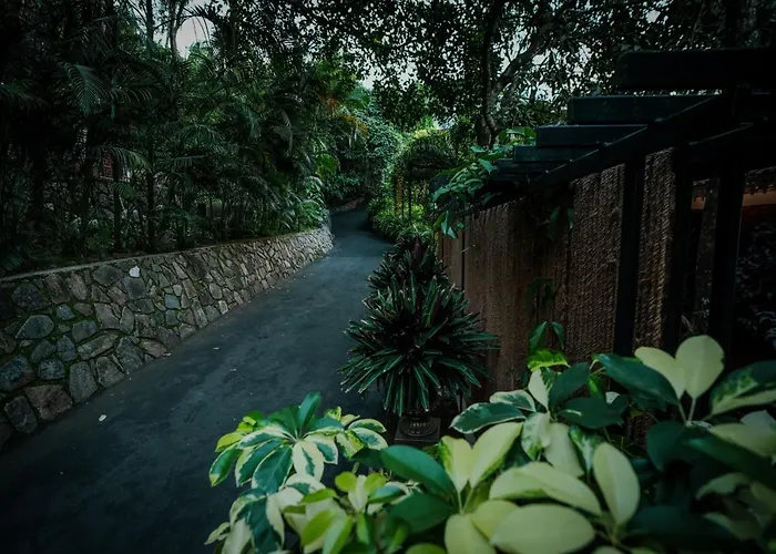 Mount Xanadu Resorts