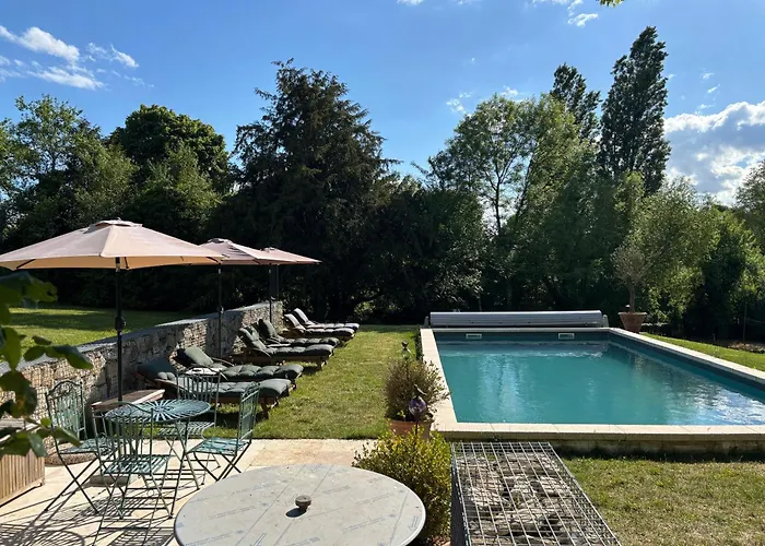 Manoir de La Croix Saint Louis Luxury Guest House Taingy
