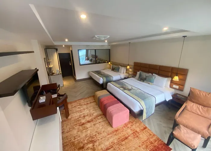 Luxus Hunza Attabad Lake Resort Karimabad 