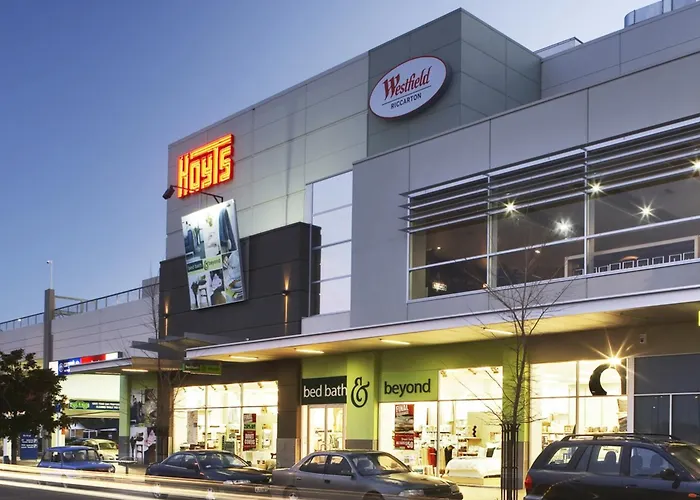 Tower Junction Motor Lodge- With Airport And Railway Station Shuttle Service- Best Location - Close To Westfield Mall, Tower Junction Shopping Centre, Restaurants, Cafes Etc