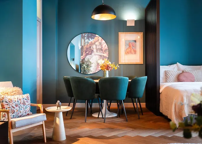 Old Royal Post Boutique & Premium Suites