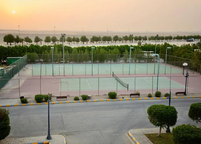 Mena Holiday Beach Resort Half Moon