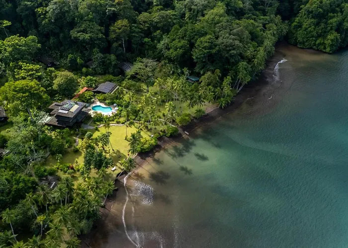 Playa Cativo Lodge