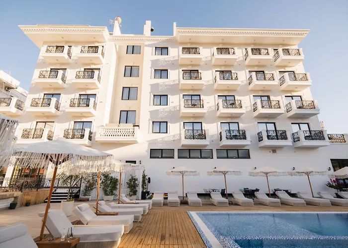 Chimaera Hotel