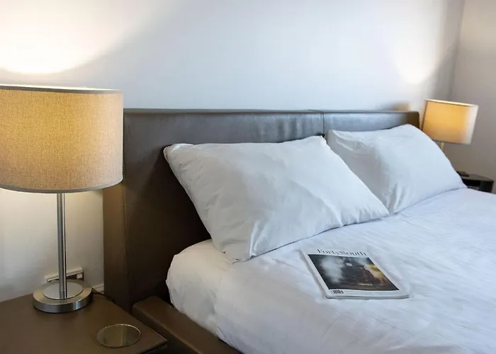 Ikon Hotel