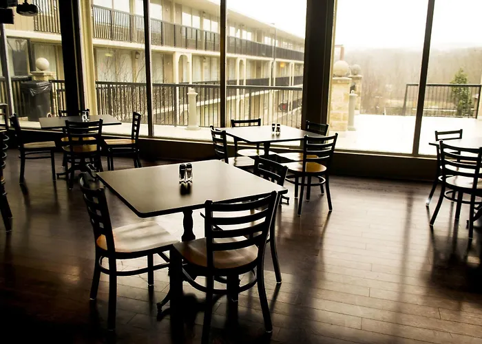 New Hope Inn & Suites