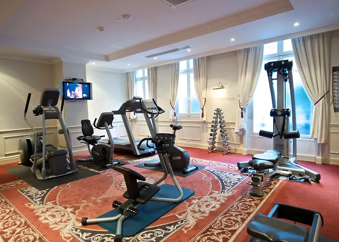 Fraser Suites Le Claridge Champs-Elysées París