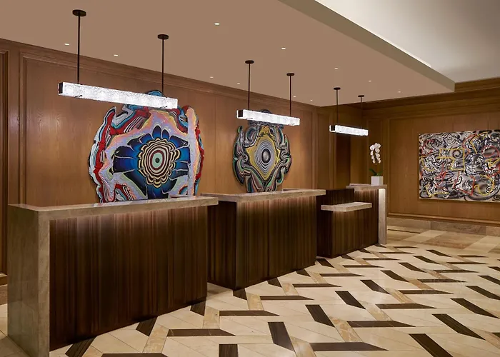 Ritz-Carlton,