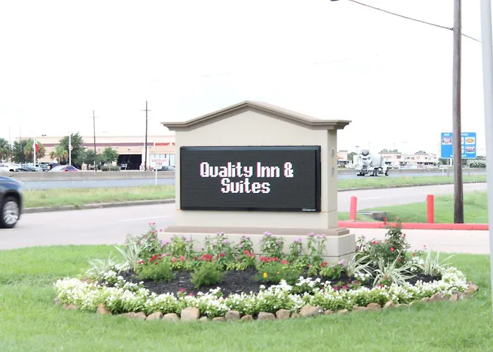 Quality Inn & Suites Port Arthur - Nederland