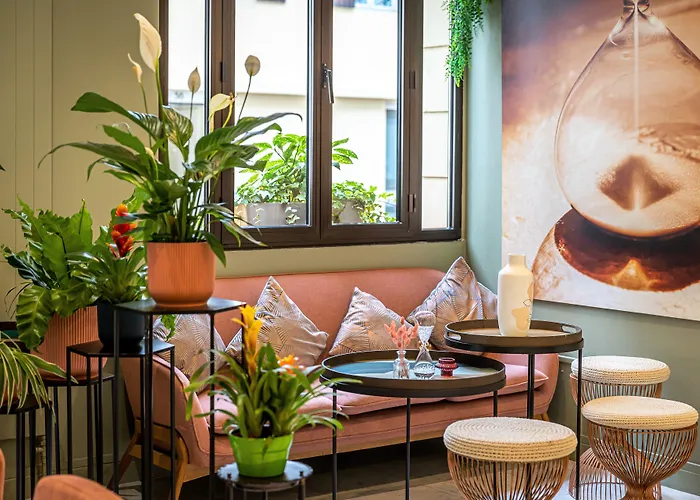 Hotel Ariane Montparnasse By Patrick Hayat