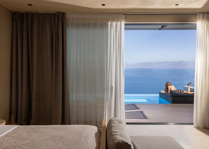​Le Grand Bleu Resort