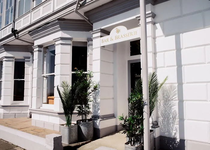 San Clu Hotel, Bar & Brasserie