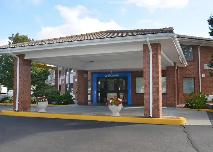 Motel 6-Newport, Ri