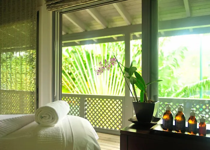 Hotel Carlisle Bay Old Road