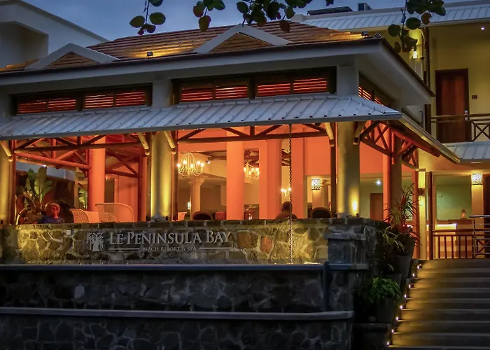 Le Peninsula Bay Beach Resort & Spa