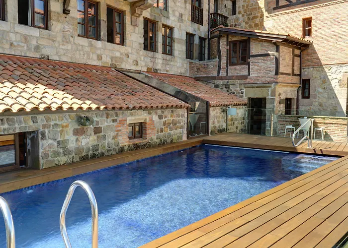 Costa Esmeralda Suites Suances