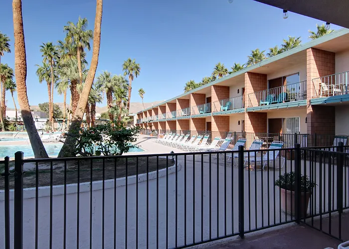 Desert Hot Springs Spa Hotel