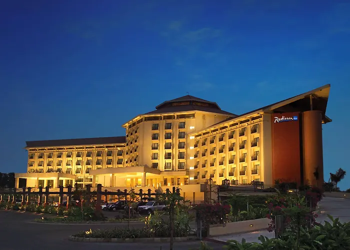 Radisson Blu Dhaka Water Garden Hotel