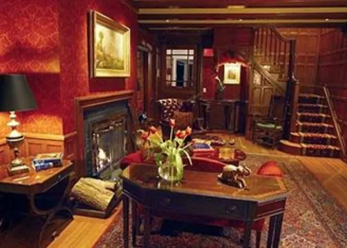 Copper Beech Inn