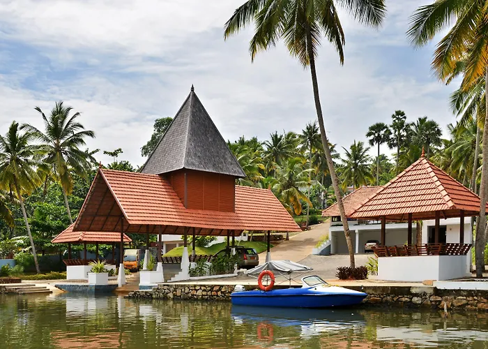 Estuary Sarovar Premiere Poovar Island
