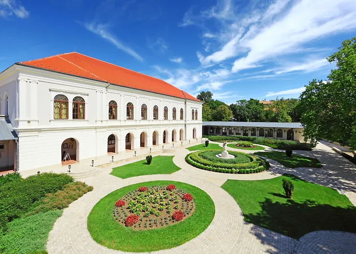 Anna Grand Hotel