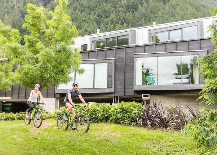 Queenstown Park Boutique Hotel