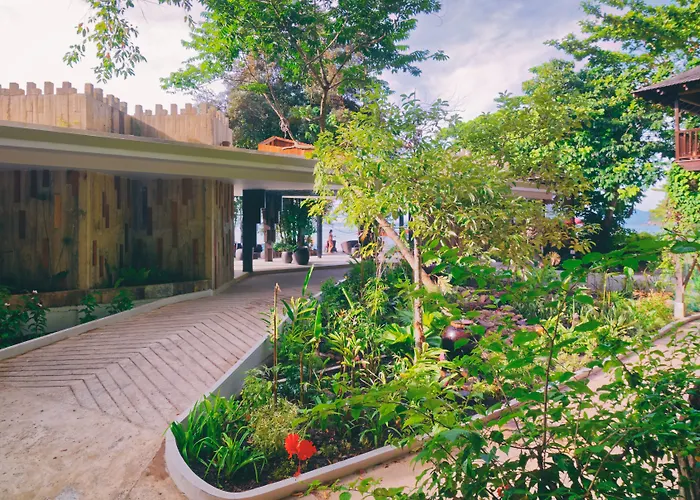 Bunga Raya Island Resort & Spa Isla Gaya