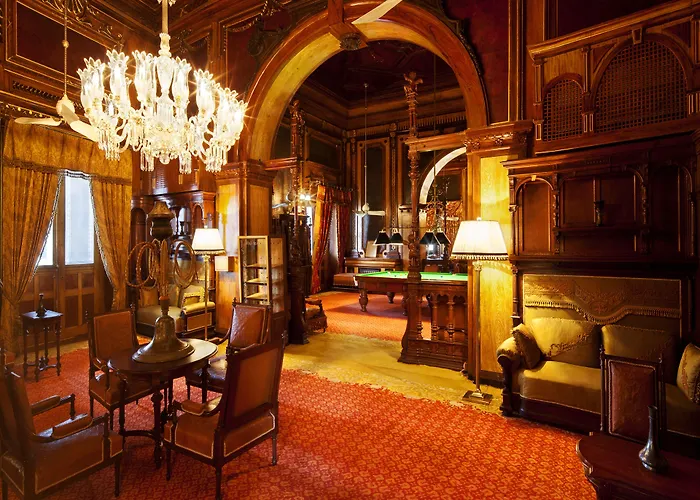 Taj Falaknuma Palace