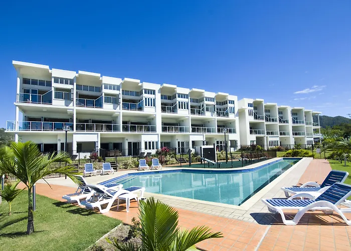 Beachside Magnetic Harbour Apartments