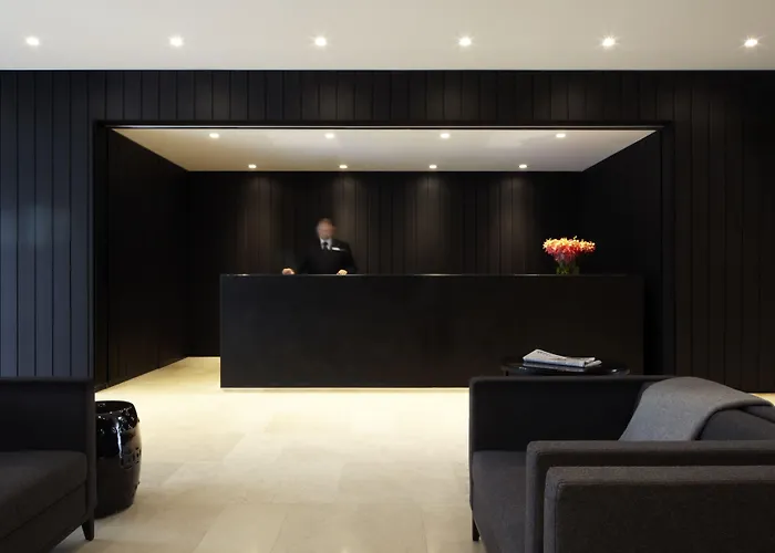 Burbury Hotel & Apartments Canberra