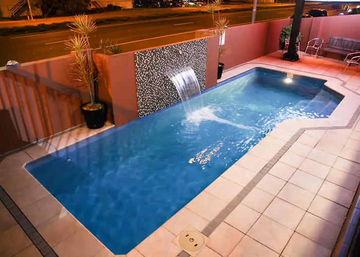 Rocky Resort Motor Inn