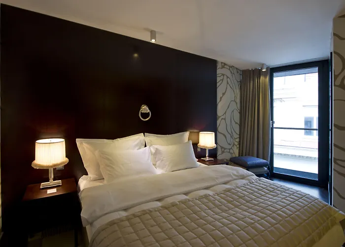 Hotel Topazz & Lamee