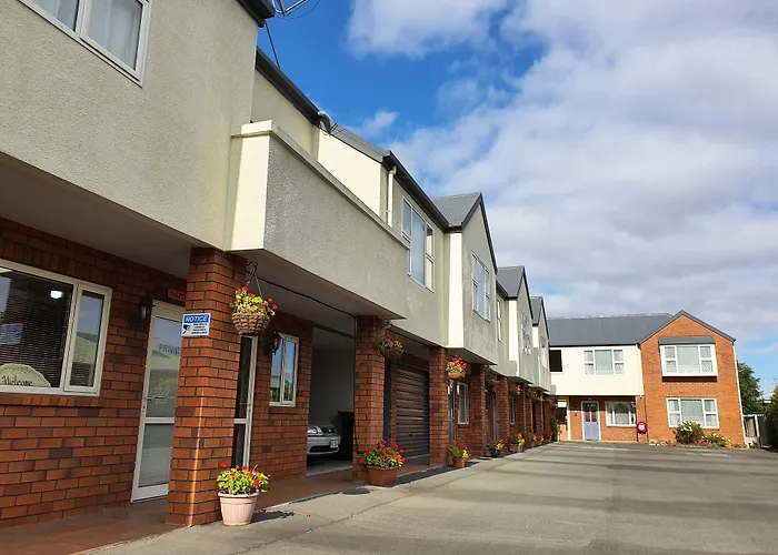 Rosewood Court Motel