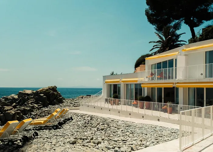 Les Roches Rouges, A Beaumier Hotel Saint-Raphaël