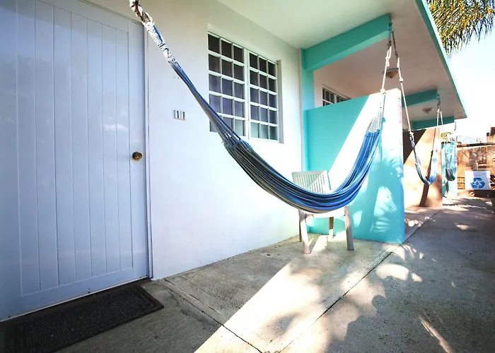 La Jamaca - An Island Vibe Hotel