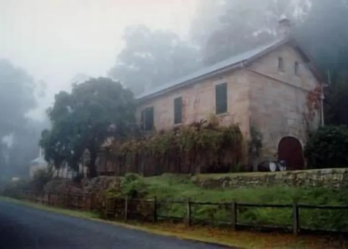 Tizzana Winery Bed And Breakfast