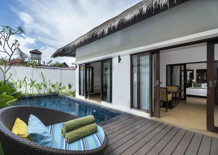 Lembongan Beach Club & Resort