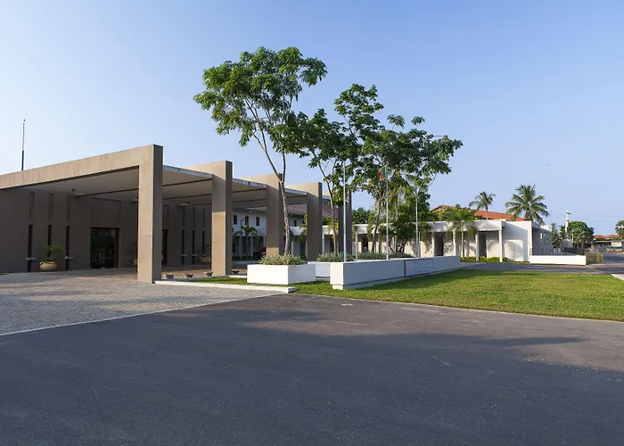 Amaya Beach Passikudah