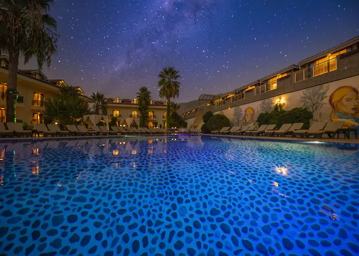 Han Deluxe Hotel