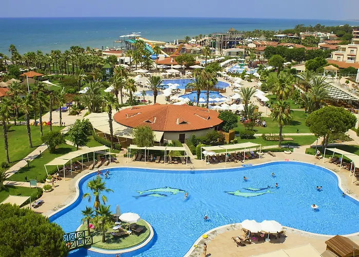Bellis Deluxe Hotel & Heated For Winter Aqua Park Belek