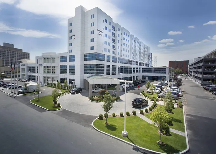 Residence Inn By Marriott The Bronx At Metro Center Atrium
