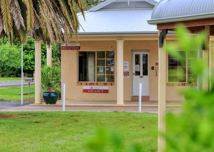 Country Gardens Motor Inn Cowra