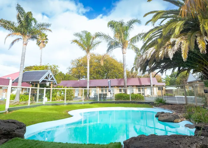 Tropicana Motor Inn